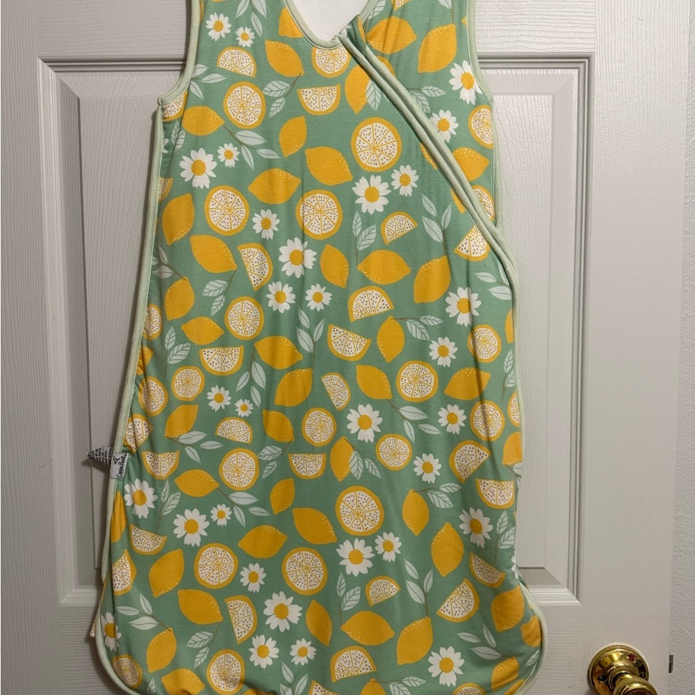 Copper Pearl Lemon & Daisies Sleep Bag